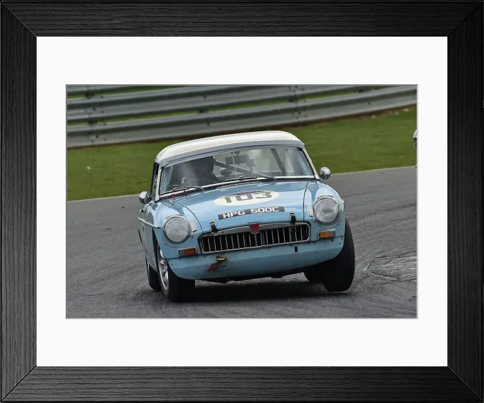 Framed Print : CM32 5811 Mark Prutton, Simon Skentelbery, MG B Roadster Framed Print : CM32 5811 Mark Prutton, Simon Skentelbery, MG B Roadster