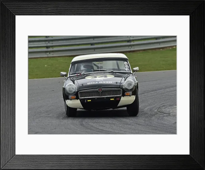 Framed Print : CM32 5817 Barbara Lambert, MG B Roadster Framed Print : CM32 5817 Barbara Lambert, MG B Roadster