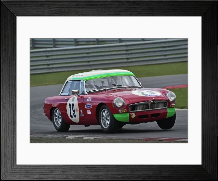 Framed Print : CM32 5830 Max Cawthorn, MG B Roadster Framed Print : CM32 5830 Max Cawthorn, MG B Roadster
