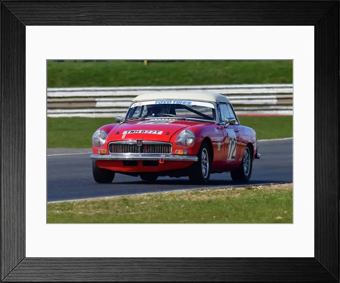 Framed Print : CJ10 4908 Robert Fisher, MG B Roadster Framed Print : CJ10 4908 Robert Fisher, MG B Roadster