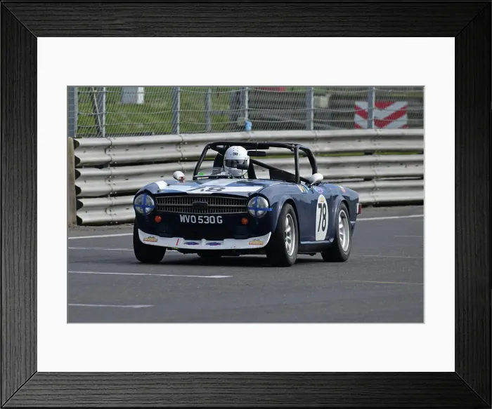 Framed Print : CJ10 5017 David McDonald, Bailey Frost, Triumph TR6 Framed Print : CJ10 5017 David McDonald, Bailey Frost, Triumph TR6