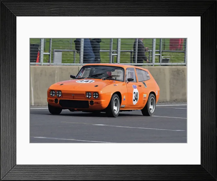 Framed Print : CJ10 5027 Phil Otley, Reliant Scimitar GTE SE5