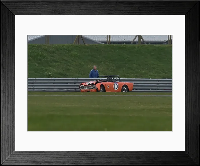 Framed Print : CM32 6210 David Bailey, Triumph TR4 Framed Print : CM32 6210 David Bailey, Triumph TR4