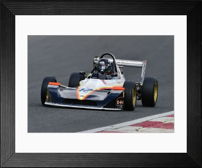 Framed Print : CM32 4899 Drew Cameron, Royale RP27 Framed Print : CM32 4899 Drew Cameron, Royale RP27