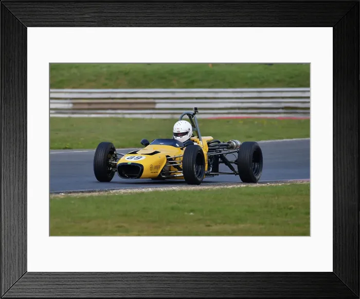 Framed Print : CJ10 8198 Tom Pearson, Merlyn Mk11-17 Framed Print : CJ10 8198 Tom Pearson, Merlyn Mk11-17