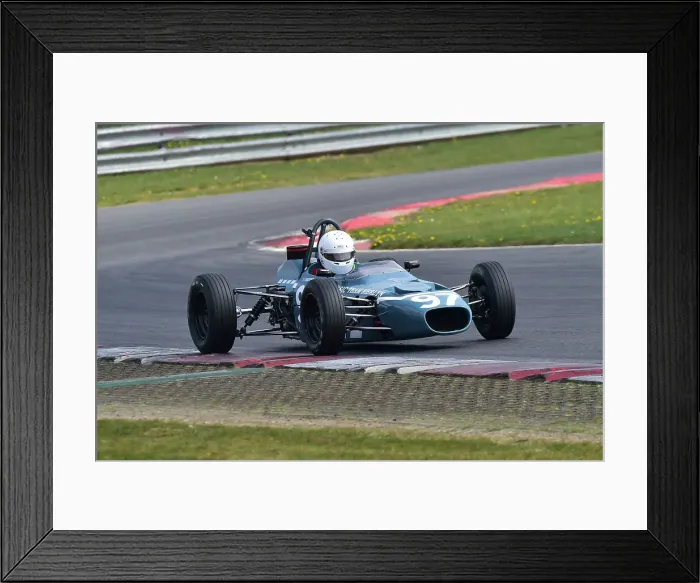 Framed Print : CM33 0251 Alan Schmidt, Merlyn Mk20A Framed Print : CM33 0251 Alan Schmidt, Merlyn Mk20A