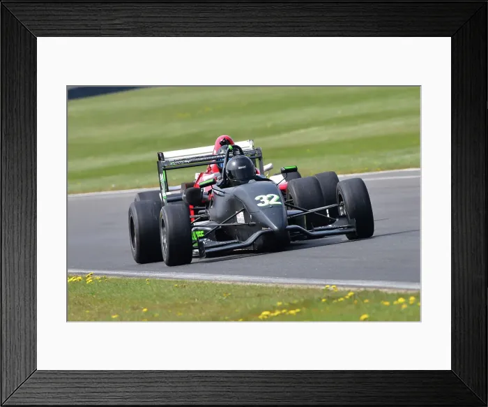 Framed Print : CJ10 8605 Terry Clark, Van Diemen RF00 Framed Print : CJ10 8605 Terry Clark, Van Diemen RF00