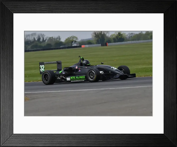 Framed Print : CJ10 8639 Terry Clark, Van Diemen RF00