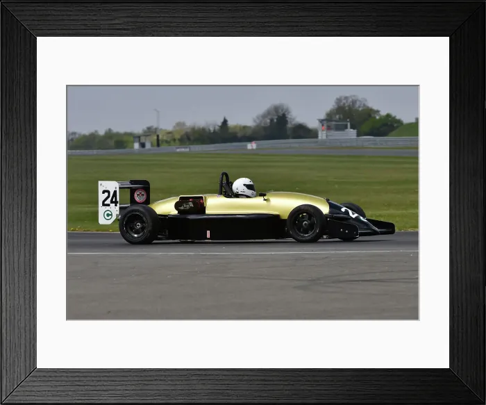 Framed Print : CJ10 8640 Robin Dawe, Formula Vauxhall Lotus Framed Print : CJ10 8640 Robin Dawe, Formula Vauxhall Lotus