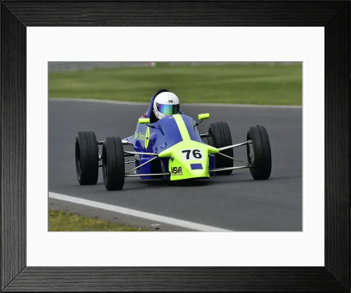 Framed Print : CM32 9936 Richard Biles, Van Diemen RF89 Framed Print : CM32 9936 Richard Biles, Van Diemen RF89