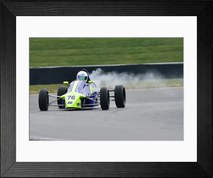 Framed Print : CM32 9977 Richard Biles, Van Diemen RF89 Framed Print : CM32 9977 Richard Biles, Van Diemen RF89
