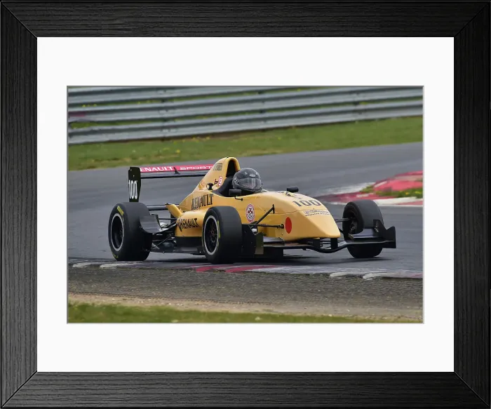 Framed Print : CM33 0609 Juan Moreno, Formula Renault Framed Print : CM33 0609 Juan Moreno, Formula Renault