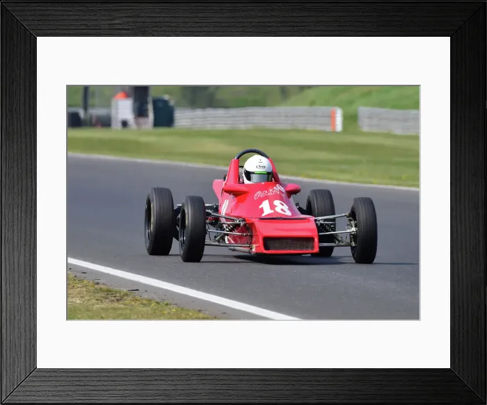 Framed Print : CJ10 8511 Ben Tinkler, Van Diemen RF80 Framed Print : CJ10 8511 Ben Tinkler, Van Diemen RF80