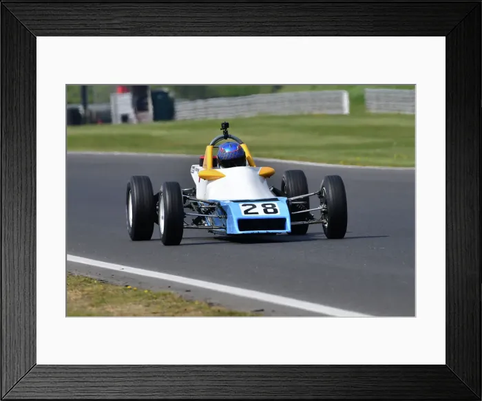 Framed Print : CJ10 8541 Alan Fincham, Van Diemen RF80 Framed Print : CJ10 8541 Alan Fincham, Van Diemen RF80