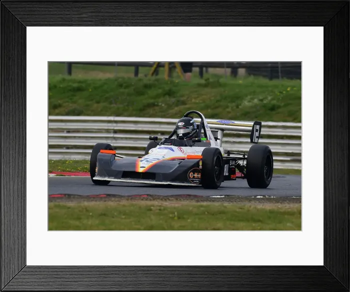 Framed Print : CJ10 8453 Drew Cameron, Royale RP27