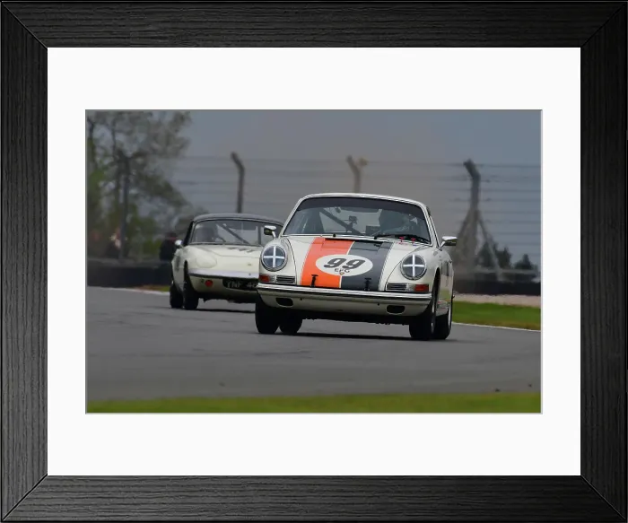 Framed Print : CJ10 9336 James Thorpe, Sean McInerney, Phil Quaife, Porsche 911