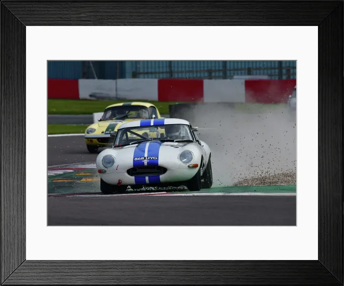 Framed Print : CJ10 9827 Daniel Reinhardt, Dominique Reinhardt, Jaguar E-Type semi-lightweight