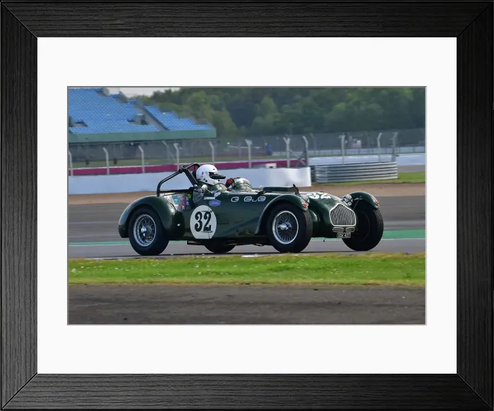 Framed Print : CJ11 0153 Tim Llewellyn, Allard J2 Framed Print : CJ11 0153 Tim Llewellyn, Allard J2
