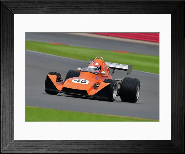 Framed Print : CJ11 1135 Benn Tilley, Modus M1 Framed Print : CJ11 1135 Benn Tilley, Modus M1
