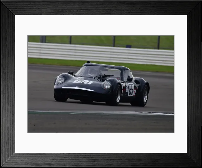 Framed Print : CJ11 0344 Roger Whiteside, Chevron B8