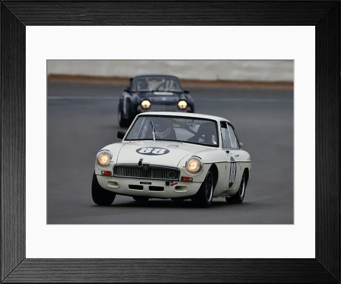Framed Print : CJ11 1047 Paul Brown, MG B GT Framed Print : CJ11 1047 Paul Brown, MG B GT