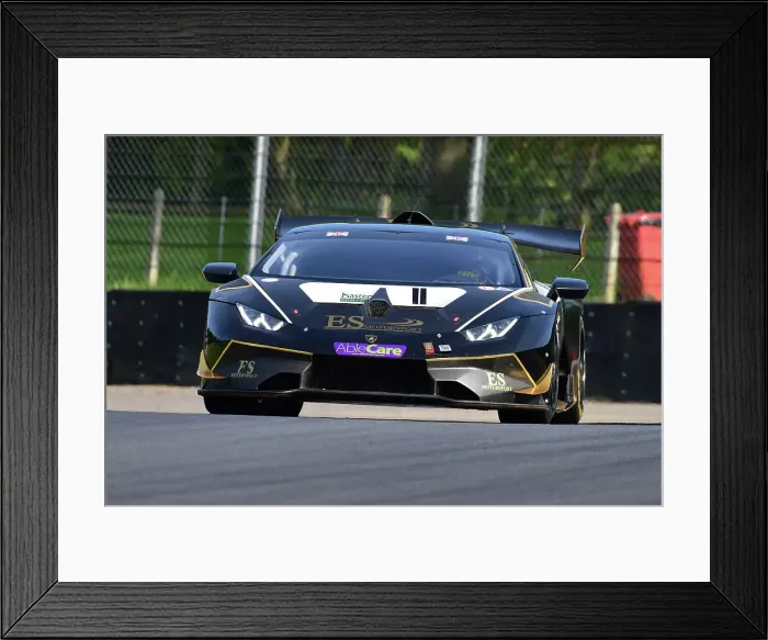 Framed Print : CJ12 9434 Jason McInulty, David McInulty, Lamborghini Huracan Super Trofeo EVO Framed Print : CJ12 9434 Jason McInulty, David McInulty, Lamborghini Huracan Super Trofeo EVO