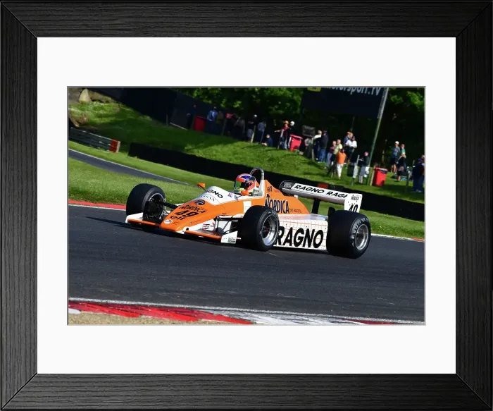 Framed Print : CJ12 9344 Neil Glover, Arrows A5 Framed Print : CJ12 9344 Neil Glover, Arrows A5