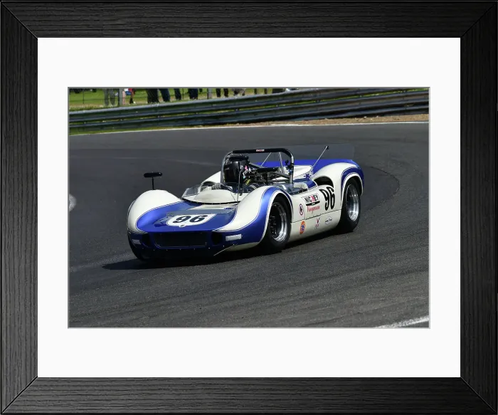 Framed Print : CJ12 9040 John Spiers, Nigel Greensall, McLaren M1B Framed Print : CJ12 9040 John Spiers, Nigel Greensall, McLaren M1B