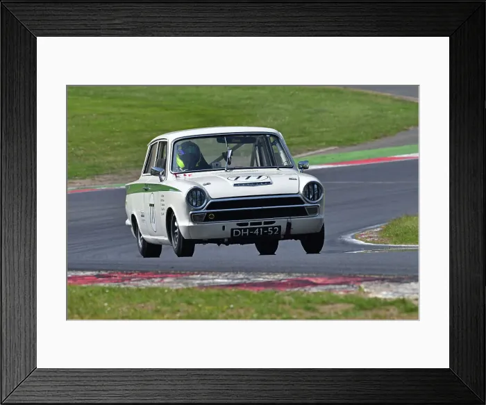 Framed Print : CJ12 9162 Ollie Streek, Mel Streek, Ford Lotus Cortina Framed Print : CJ12 9162 Ollie Streek, Mel Streek, Ford Lotus Cortina