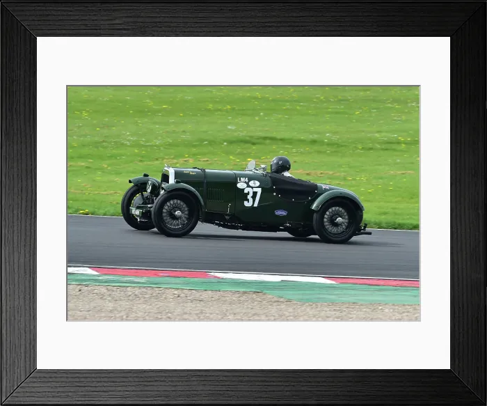 Framed Print : CM34 6199 Jonathan Lupton, Darren Turner, Aston Martin Team Car LM4 Framed Print : CM34 6199 Jonathan Lupton, Darren Turner, Aston Martin Team Car LM4