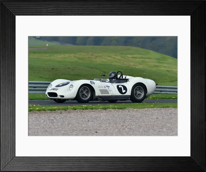 Framed Print : CM34 5874 Richard Hudson, Stuart Morley, Lister Knobbly Framed Print : CM34 5874 Richard Hudson, Stuart Morley, Lister Knobbly