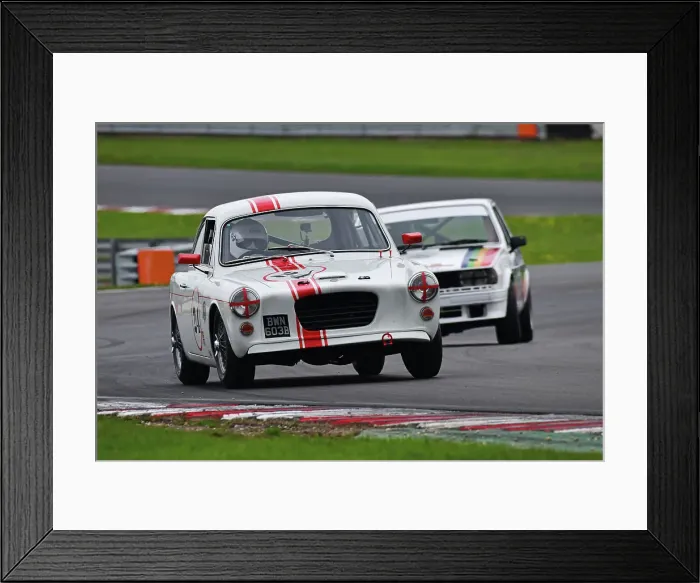Framed Print : CJ12 7239 Mike Lamplough, Gilbern 1800 GT Framed Print : CJ12 7239 Mike Lamplough, Gilbern 1800 GT