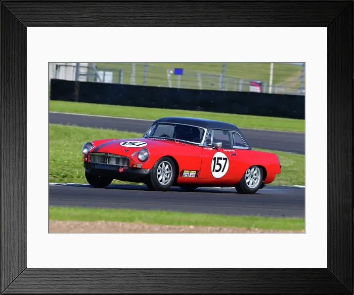 Framed Print : CJ13 8797 Rob Cull, Hugh Lafferty, MGB Roadster