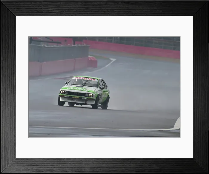 Framed Print : CM34 3769 Paul Clayson, Chris Snowdon, Alfa Romeo GTV6 Framed Print : CM34 3769 Paul Clayson, Chris Snowdon, Alfa Romeo GTV6