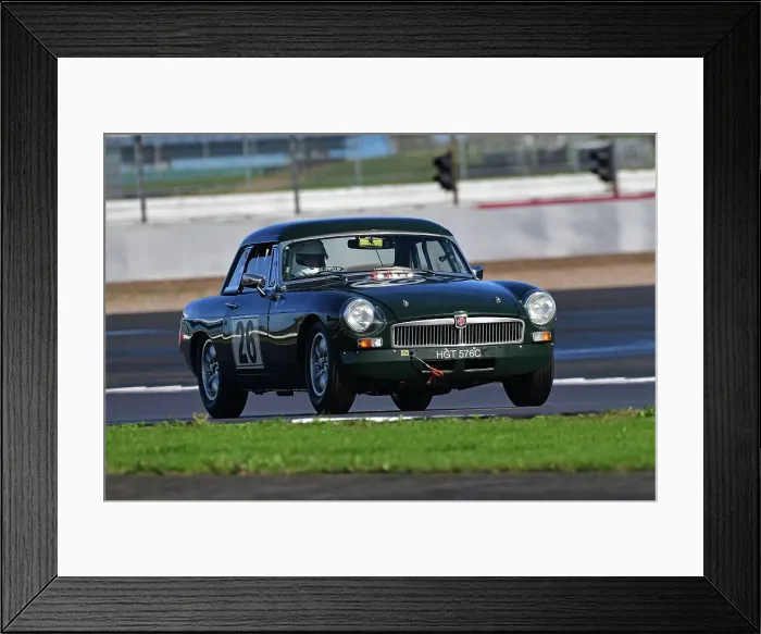 Framed Print : CJ12 3111 Simon Drabble, Alex Drabble, Julien Draper, MG B Framed Print : CJ12 3111 Simon Drabble, Alex Drabble, Julien Draper, MG B