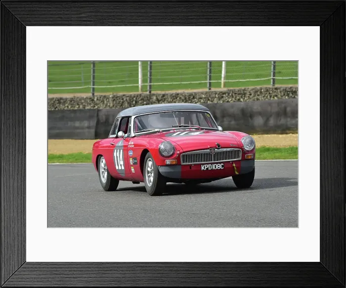 Framed Print : CM35 2713 Can Bitirim, MG B Roadster Framed Print : CM35 2713 Can Bitirim, MG B Roadster