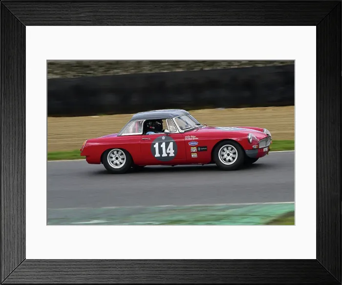 Framed Print : CM35 2757 Can Bitirim, MG B Roadster Framed Print : CM35 2757 Can Bitirim, MG B Roadster