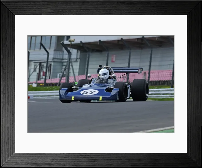 Framed Print : CJ13 4546 Robin Lackford, GRD 272 Framed Print : CJ13 4546 Robin Lackford, GRD 272