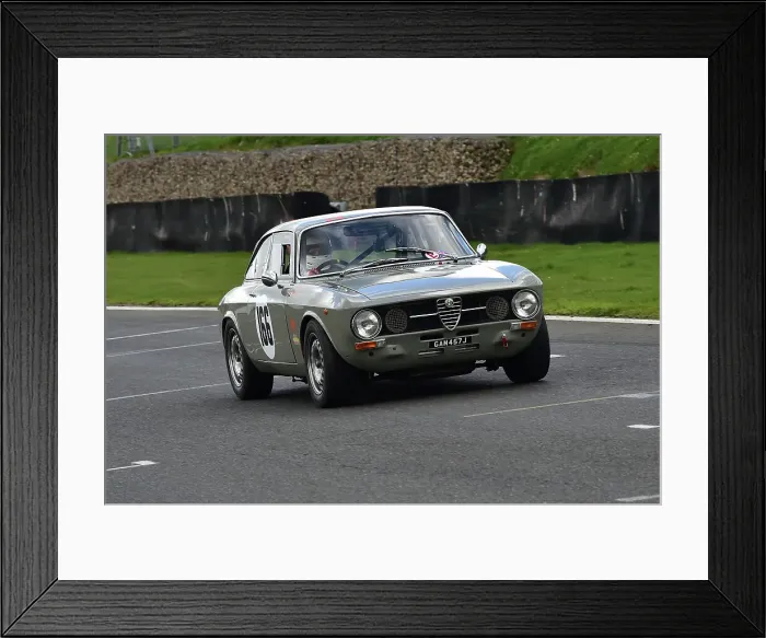 Framed Print : CM35 2827 Ben Brain, Jez Thomas, Alfa Romeo 1750 GTV Framed Print : CM35 2827 Ben Brain, Jez Thomas, Alfa Romeo 1750 GTV