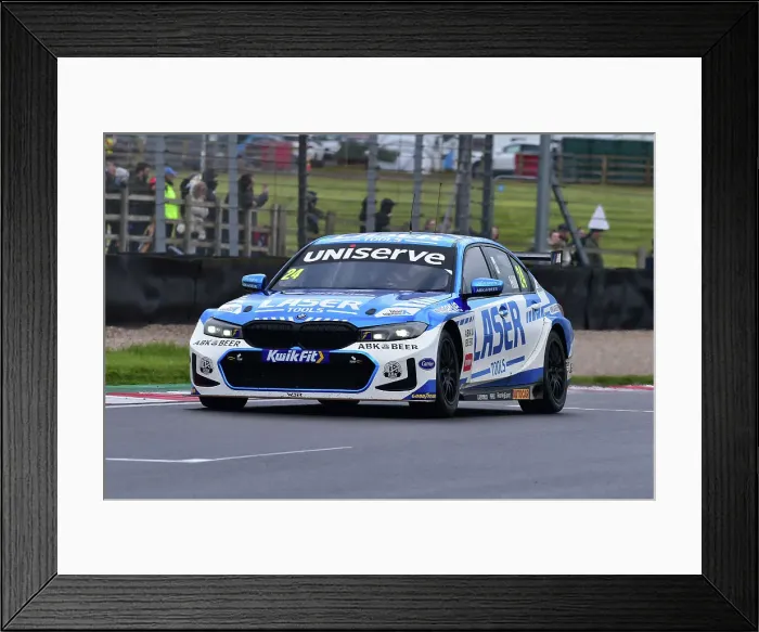 Framed Print : CM35 4843 Jake Hill, BMW 330e M Sport, Laser Tools Racing with MB Motorsport Framed Print : CM35 4843 Jake Hill, BMW 330e M Sport, Laser Tools Racing with MB Motorsport