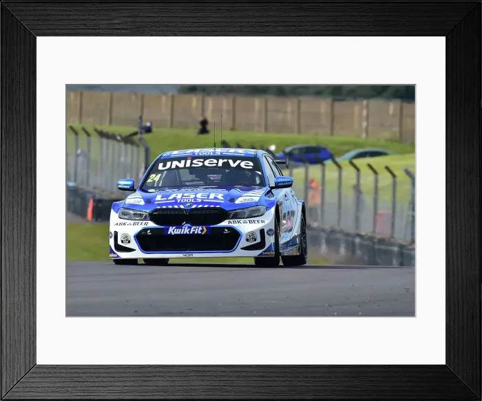 Framed Print : CM35 5148 Jake Hill, BMW 330e M Sport, Laser Tools Racing with MB Motorsport Framed Print : CM35 5148 Jake Hill, BMW 330e M Sport, Laser Tools Racing with MB Motorsport
