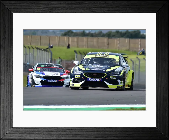 Framed Print : CM35 5158 Daryl Deleon, Cupra Leon, Duckhams Racing with Bartercard Framed Print : CM35 5158 Daryl Deleon, Cupra Leon, Duckhams Racing with Bartercard