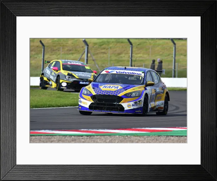 Framed Print : CM35 5226 Ashley Sutton, Ford Focus ST, NAPA Racing UK Framed Print : CM35 5226 Ashley Sutton, Ford Focus ST, NAPA Racing UK