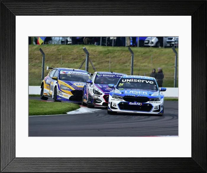 Framed Print : CM35 5248 Jake Hill, BMW 330e M Sport, Laser Tools Racing with MB Motorsport Framed Print : CM35 5248 Jake Hill, BMW 330e M Sport, Laser Tools Racing with MB Motorsport