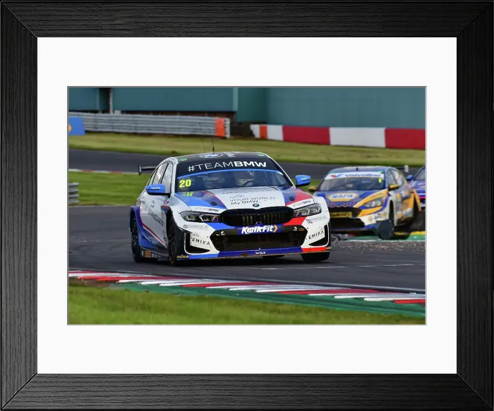 Framed Print : CJ13 9203 Colin Turkington, BMW 330e M Sport, Team BMW Framed Print : CJ13 9203 Colin Turkington, BMW 330e M Sport, Team BMW