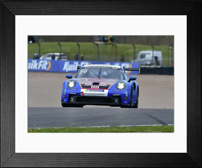 Framed Print : CM35 4949 Ross Wylie, Porsche 911 GT3 Cup, Toro Verde GT Framed Print : CM35 4949 Ross Wylie, Porsche 911 GT3 Cup, Toro Verde GT