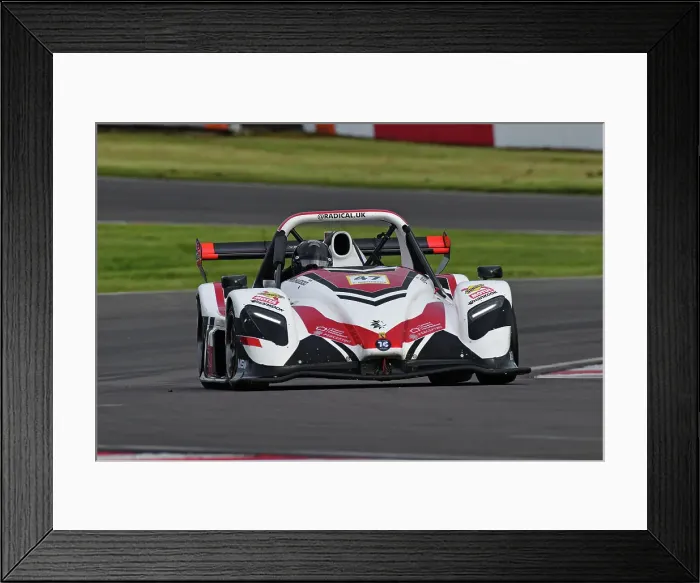 Framed Print : CJ13 8624 Rob Greenwood, Valour Racing Framed Print : CJ13 8624 Rob Greenwood, Valour Racing