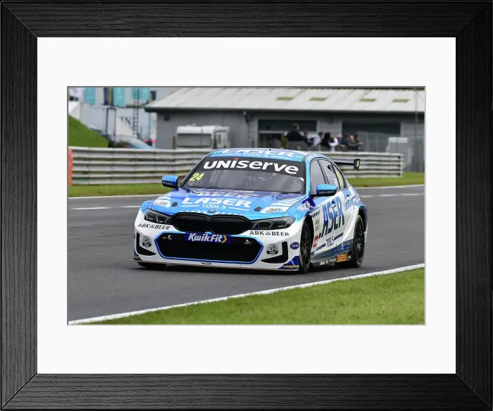 Framed Print : CM35 5929 Jake Hill, BMW 330e M Sport, Laser Tools Racing with MB Motorsport Framed Print : CM35 5929 Jake Hill, BMW 330e M Sport, Laser Tools Racing with MB Motorsport