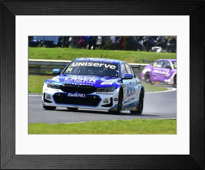Framed Print : CM35 6341 Jake Hill, BMW 330e M Sport, Laser Tools Racing with MB Motorsport Framed Print : CM35 6341 Jake Hill, BMW 330e M Sport, Laser Tools Racing with MB Motorsport