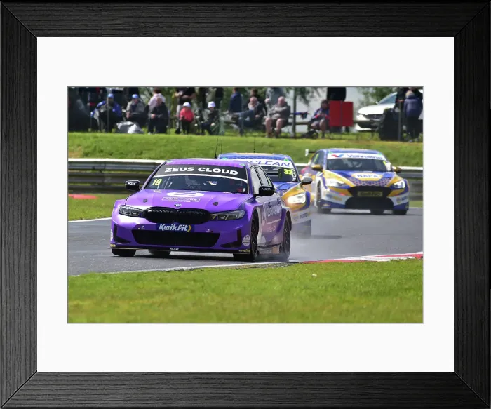 Framed Print : CM35 6342 Bobby Thompson, BMW 330e M Sport, Zeus Cloud Racing with WSR Framed Print : CM35 6342 Bobby Thompson, BMW 330e M Sport, Zeus Cloud Racing with WSR